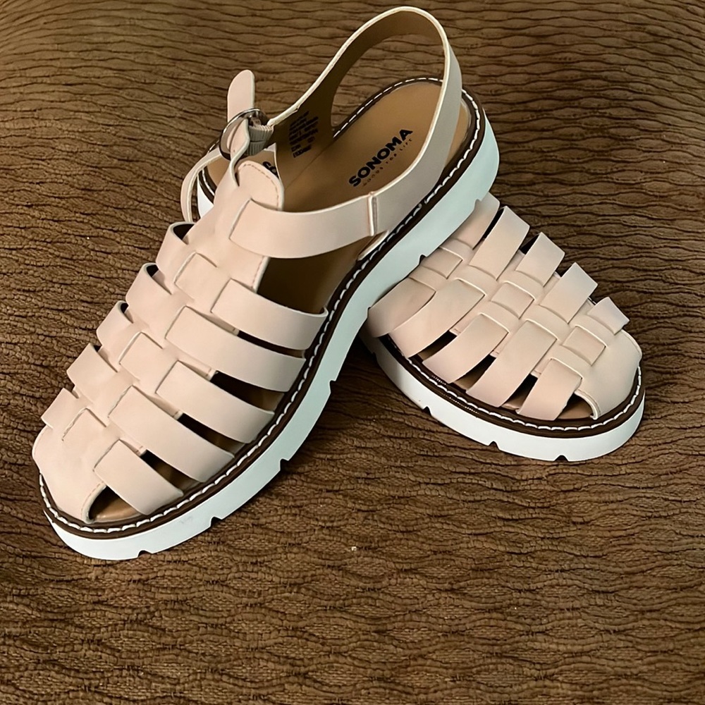 NWOT SONOMA FISHERMAN SANDAL